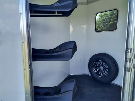 Used 2025 Homesteader Trailer 316SB Horse Trailer With Ramp and Stud Divider