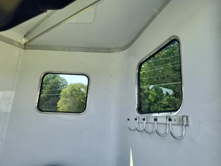 Used 2025 Homesteader Trailer 316SB Horse Trailer With Ramp and Stud Divider