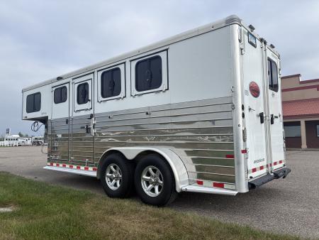 Used 2017 Sundowner Trailers 3H GN Horse Trailer