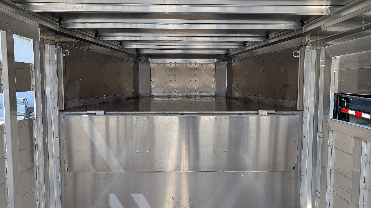 New 2027 EBY MAVERICK 20' Gooseneck Aluminum Stock Trailer