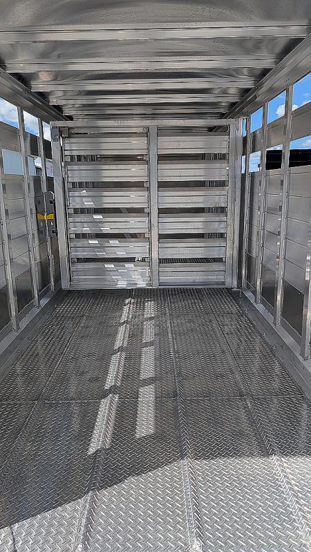 New 2027 EBY MAVERICK 20' Gooseneck Aluminum Stock Trailer