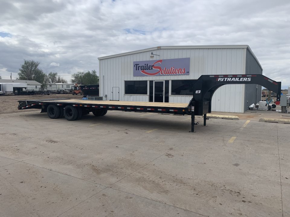 New 2027 PJ Trailers LD322 32' X 102" Flatbed Trailer