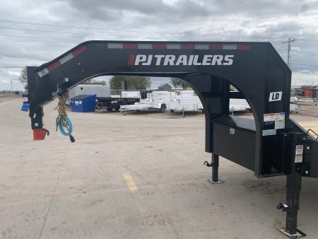 New 2027 PJ Trailers LD322 32' X 102" Flatbed Trailer