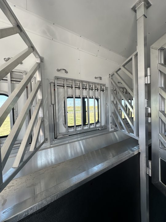 New 2027 Lakota 4H 19' LQ Infinity *Side Load* Horse Trailer