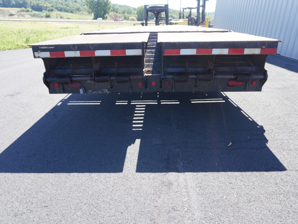 Used 2015 DCT Gooseneck Flatbed Trailer