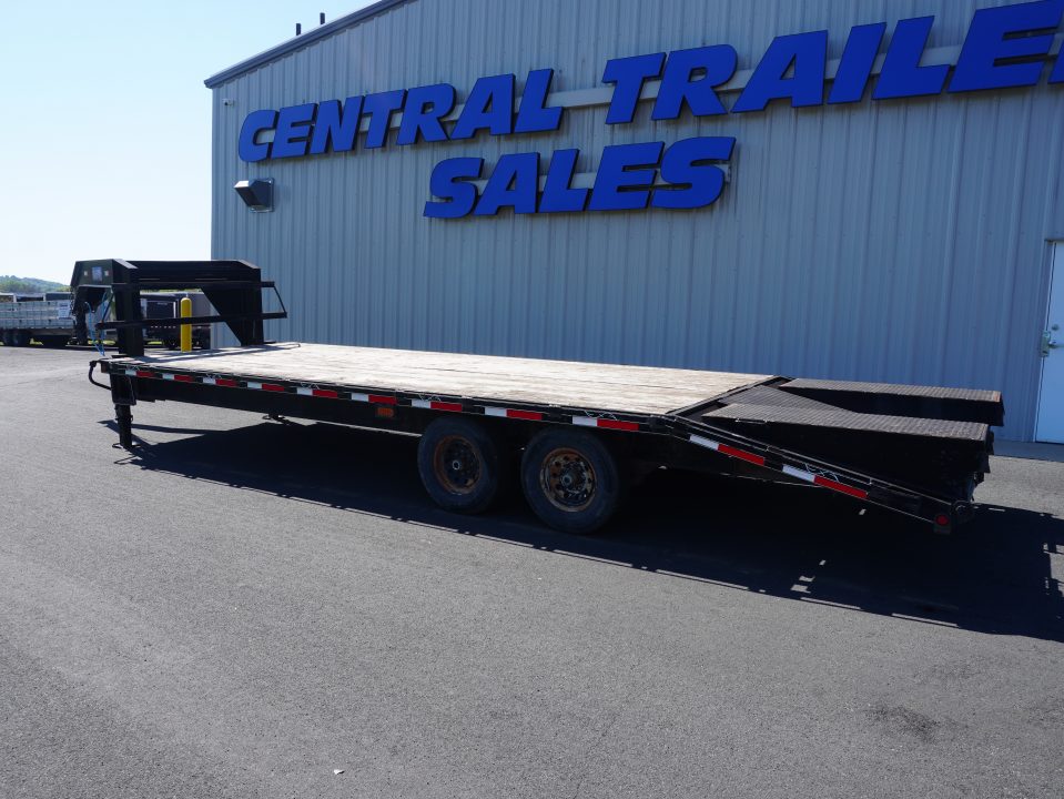 Used 2015 DCT Gooseneck Flatbed Trailer