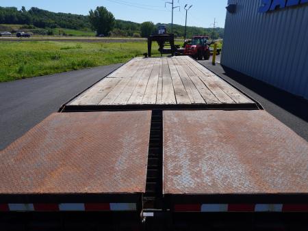 Used 2015 DCT Gooseneck Flatbed Trailer