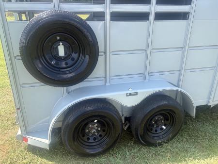 Used 2023 Delta Mfg 14' HORSE/STOCK COMBO BUMPER PULL Horse Trailer