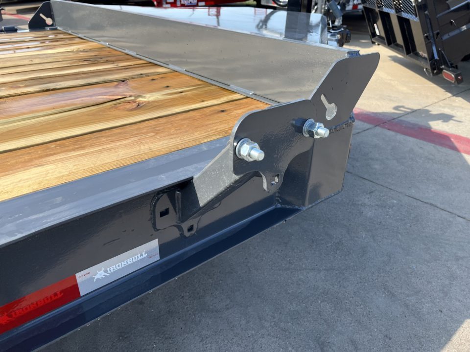New 2027 Iron Bull EWB 83X22 8K Equipment Trailer