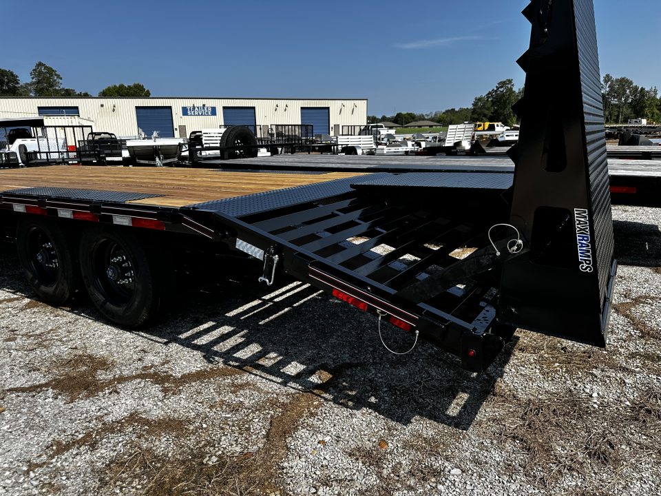 New 2027 Diamond C Trailers DEC210 Deckover Trailer
