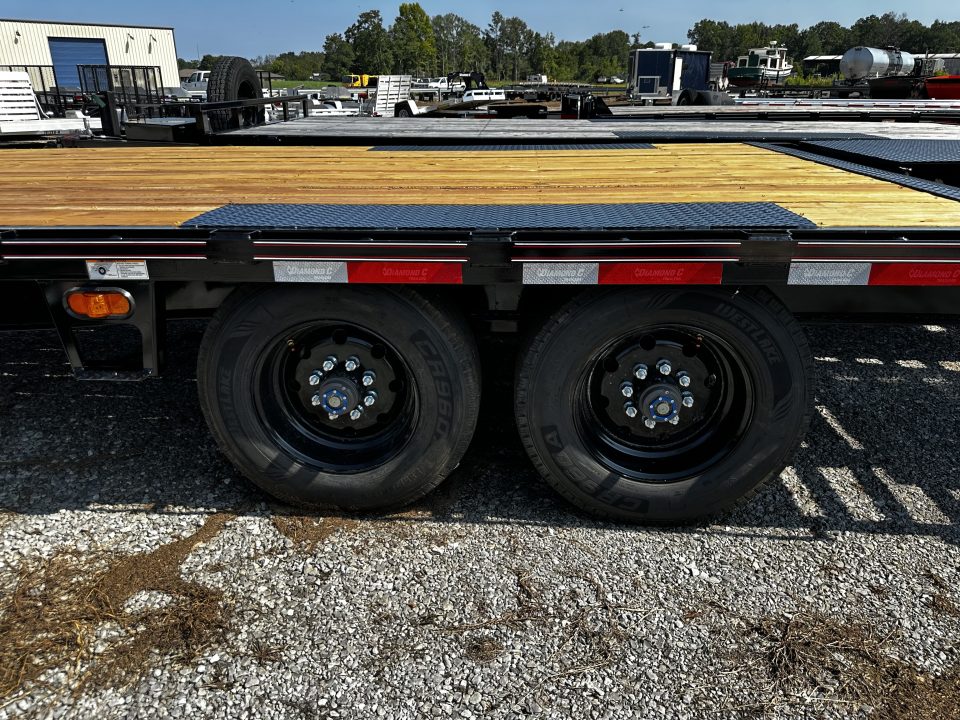 New 2027 Diamond C Trailers DEC210 Deckover Trailer