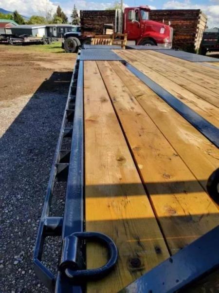 New 2027 Iron Bull 25' 26k Deckover Gooseneck Trailer