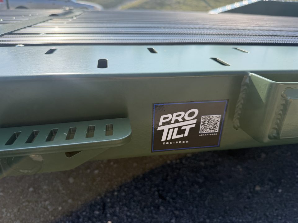 New 2027 Diamond C HXD210 Tilt Trailer PRO TILT , 12K POP UP WINCH ,POWER JACK AND BLACK ALUMATRAX FLOOR