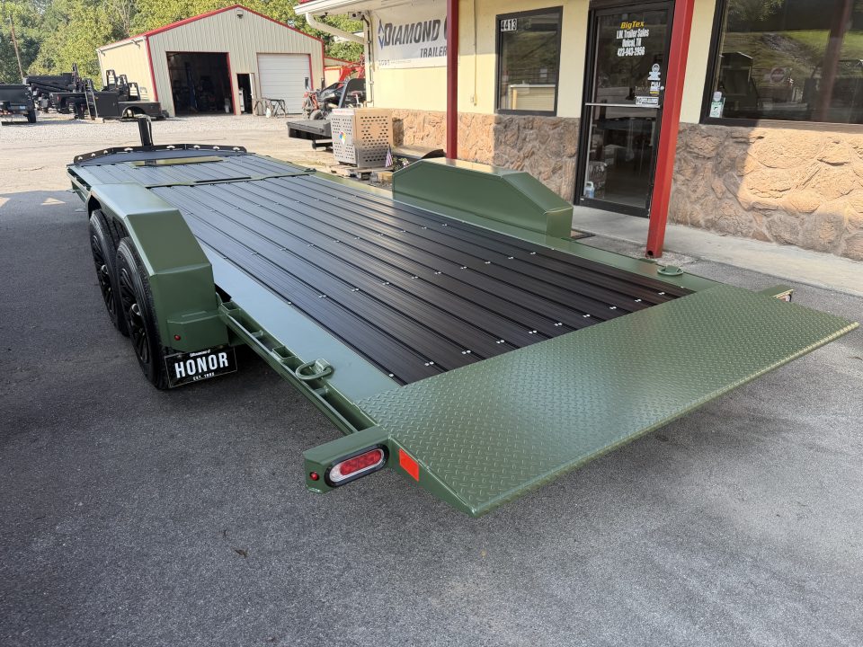 New 2027 Diamond C HDT 208 Tilt Trailer PRO TILT *BLACK IDONIZED ALUMATRAX, HYDRO JACK, 12K POP UP WINCH