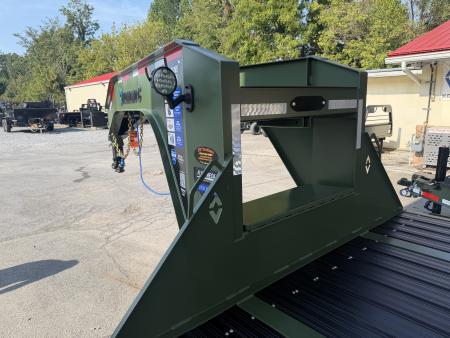 New 2027 Diamond C FMAX212 GOOSENECK TRAILER PACESETTER , GPS, HYDRO DOVE & JACKS , DISC BRAKES , *BLACK ANDONIZED FLOOR