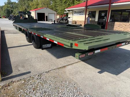 New 2027 Diamond C FMAX212 GOOSENECK TRAILER PACESETTER , GPS, HYDRO DOVE & JACKS , DISC BRAKES , *BLACK ANDONIZED FLOOR