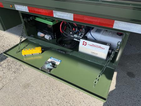 New 2027 Diamond C FMAX212 GOOSENECK TRAILER PACESETTER , GPS, HYDRO DOVE & JACKS , DISC BRAKES , *BLACK ANDONIZED FLOOR