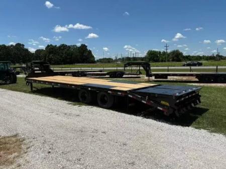 New 2027 Big Tex Trailers 102x33 Tandem 23.9K GN Flatbed w/ Mega Ramps & 2 Speed Jacks Flatbed Trailer