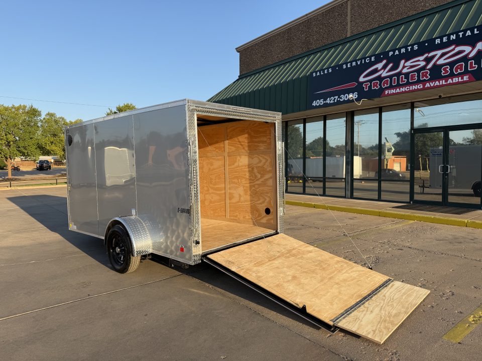 New #098146 2027 FOREST RIVER SA 6 X 12 SINGLE AXLE 3K ENCLOSED W/ REAR RAMP DOOR