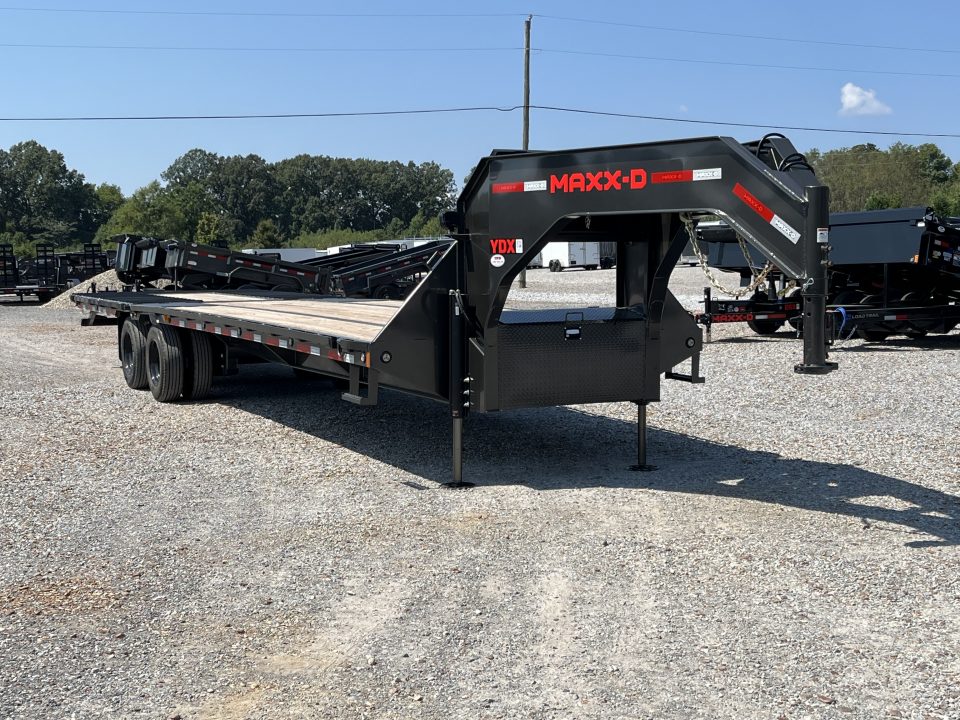 New 2027 MAXXD Hydraulic Dovetail Gooseneck Trailer | 34' x 102' 30K GVWR