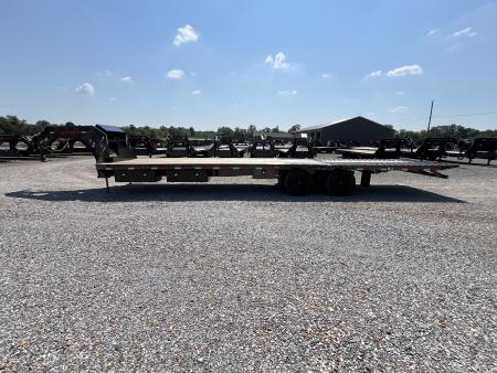 New 2027 MAXXD Hydraulic Dovetail Gooseneck Trailer | 34' x 102' 30K GVWR