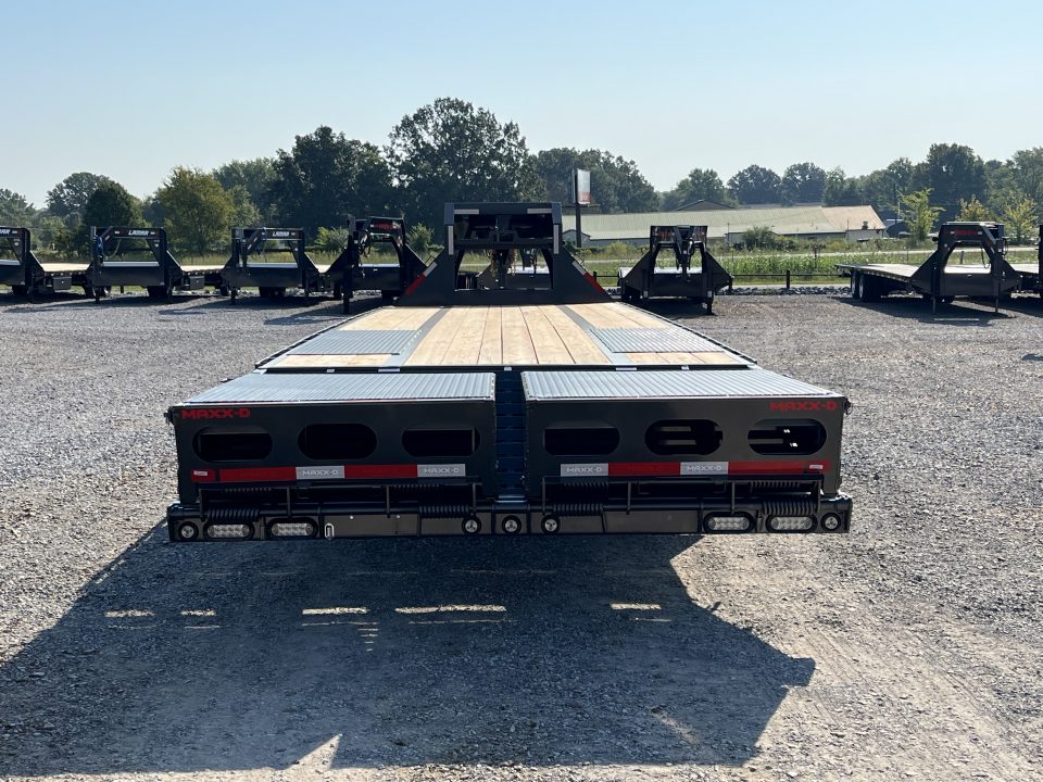New 2027 MAXXD Gooseneck Flatbed Trailer | 102" x 32' 25.9K GVWR