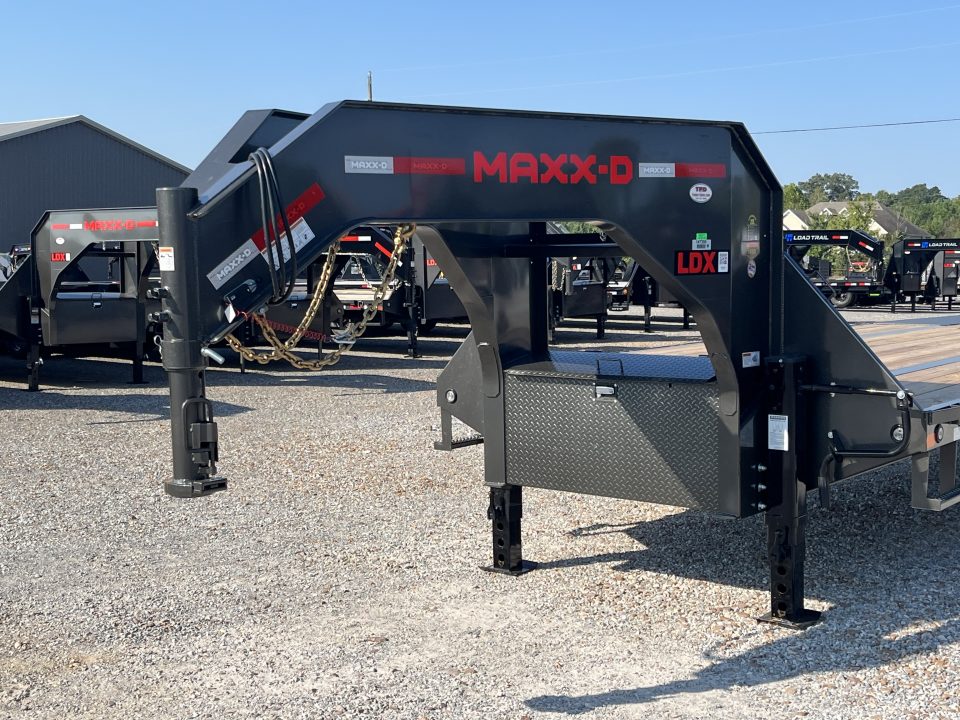 New 2027 MAXXD Gooseneck Flatbed Trailer | 102" x 32' 25.9K GVWR