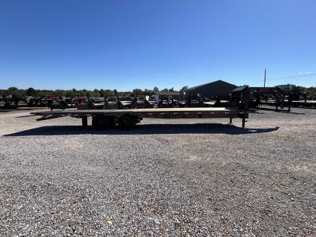New 2027 MAXXD Hydraulic Dovetail Gooseneck Trailer | 34' x 102' 25.9K GVWR