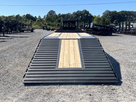 New 2027 MAXXD Hydraulic Dovetail Gooseneck Trailer | 34' x 102' 25.9K GVWR