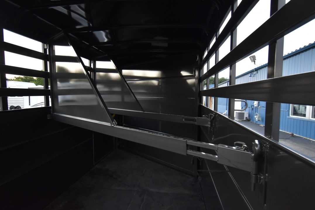 New 2026 Delta Trailers 500 Series Horse Trailer