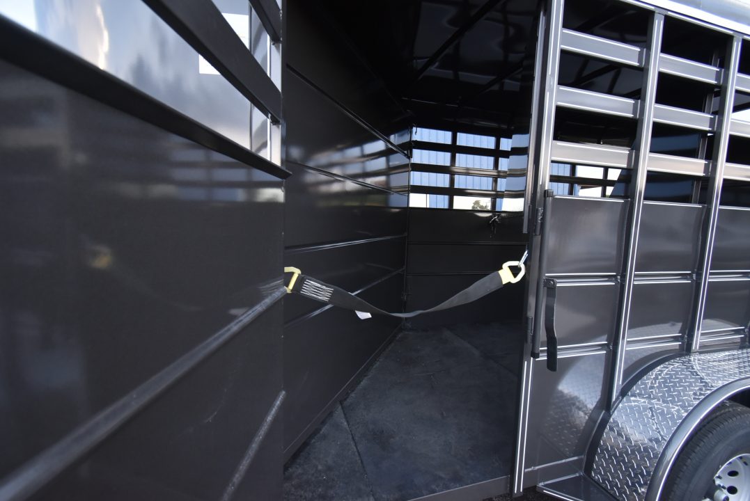 New 2026 Delta Trailers 500 Series Horse Trailer
