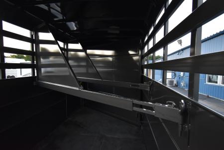 New 2026 Delta Trailers 500 Series Horse Trailer