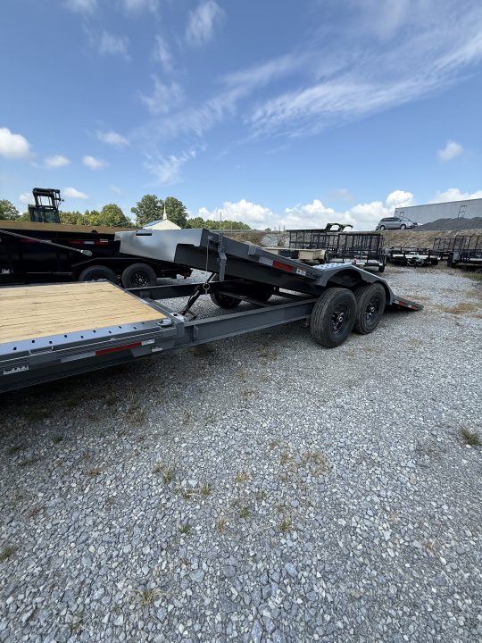 New 2027 Diamond C HXD 207 Tilt Trailer, 102” WIDE, DRIVE OVER FENDERS, WINCH PLATE AND ROLLER
