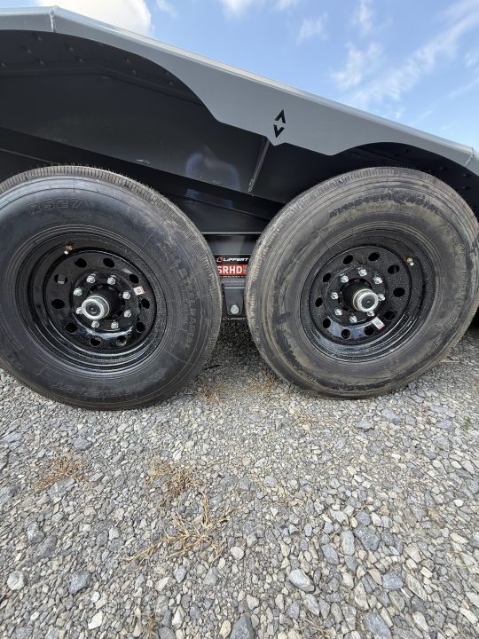 New 2027 Diamond C HXD 207 Tilt Trailer, 102” WIDE, DRIVE OVER FENDERS, WINCH PLATE AND ROLLER