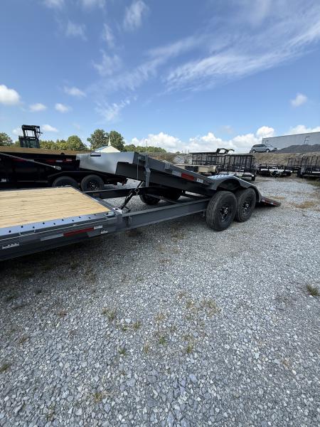 New 2027 Diamond C HXD 207 Tilt Trailer, 102” WIDE, DRIVE OVER FENDERS, WINCH PLATE AND ROLLER