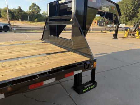 New #394618 2027 LOAD TRAIL GL 32 X 102 DUAL TANDEM LOW-PRO 24K GOOSENECK W/ HYDRAULIC DOVETAIL & JACKS