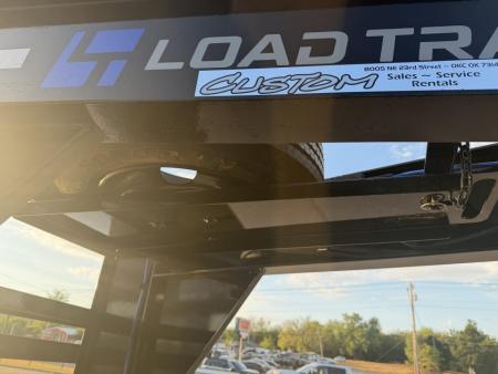 New #394618 2027 LOAD TRAIL GL 32 X 102 DUAL TANDEM LOW-PRO 24K GOOSENECK W/ HYDRAULIC DOVETAIL & JACKS