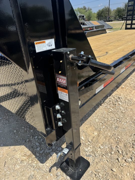 New 2027 MAXX-D C8X8324G-8884 Flatbed Trailer