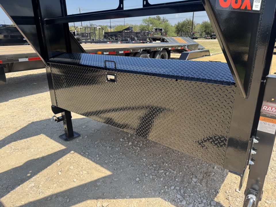 New 2027 MAXX-D C8X8324G-8884 Flatbed Trailer