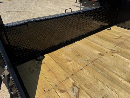 New 2027 MAXX-D C8X8324G-8884 Flatbed Trailer