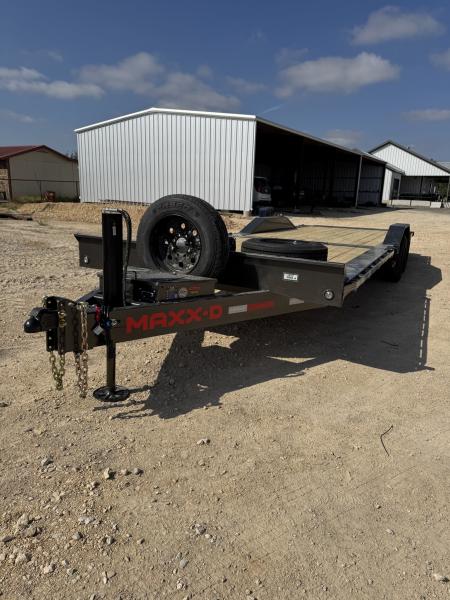 New 2027 MAXX-D G8X10226-8997 Tilt Trailer