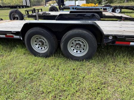 New 2017 Diamond C Trailers 19LPX-20X82 Equipment Trailer