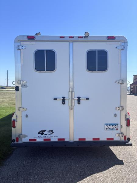 Used 2014 4-Star Trailers 3H 10'LQ Horse Trailer with Drop Down Bunk