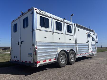 Used 2014 4-Star Trailers 3H 10'LQ Horse Trailer with Drop Down Bunk