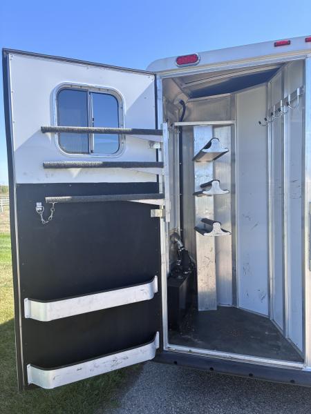 Used 2014 4-Star Trailers 3H 10'LQ Horse Trailer with Drop Down Bunk