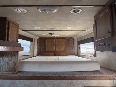 Used 2014 4-Star Trailers 3H 10'LQ Horse Trailer with Drop Down Bunk