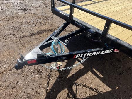 New 2027 PJ 83"x20' Tandem Axle Utility Trailer - UL