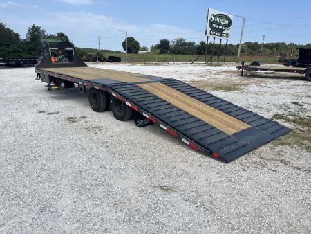 New 2027 Diamond C 25.9K FMAX212 TANDEM DUAL GN PACESETTER HYDROTAIL W/ STEEL RUNNERS/ HYDRO JACKS/ 102X32