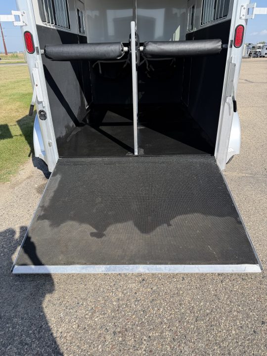 Used 2021 Cimarron Trailers 2H Straight Load BP Horse Trailer