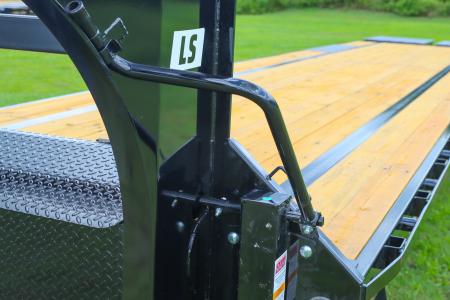New 2027 8.5X40 PJ Gooseneck Equipment Trailer